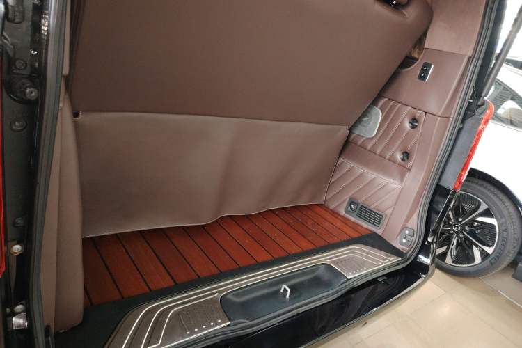 Used Mercedes-Benz V-Class 2017 V 260 Prestige Edition
