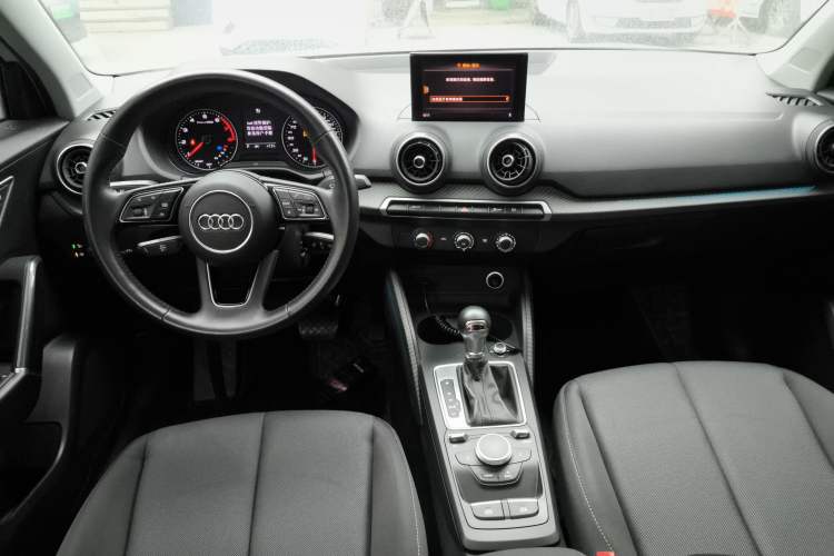 Used Audi Q2L 2018 35 TFSI Launch Exclusive Edition China VI