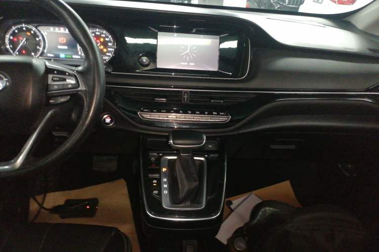 Used GAC Trumpchi M6 2021 270T DCT Luxury Edition (7-seater)