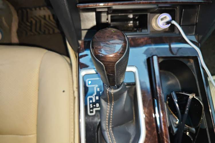 Used Toyota Camry 2016 2.0G 10th Anniversary Leading Edition