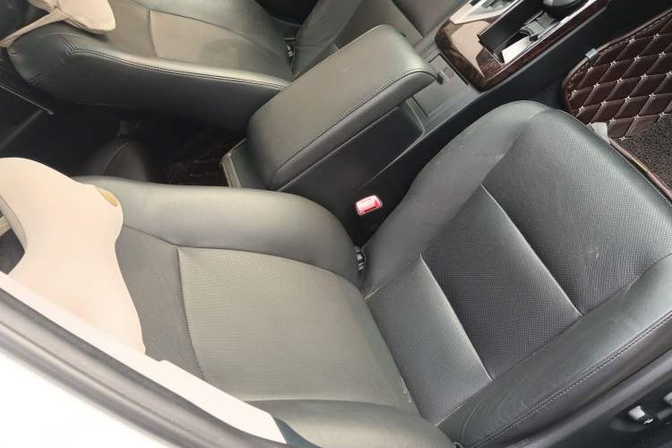 Used Toyota Camry 2015 2.0G Premier Edition Right Front Seat