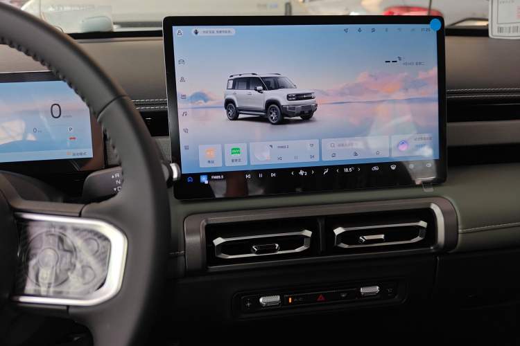 Used Baojun Spark EUV 2025 Flagship Edition 5 Seats Audio And AC Panel