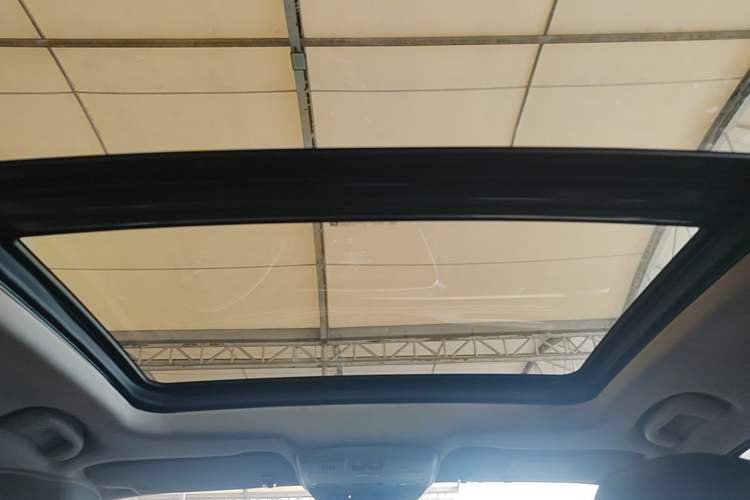 Used Buick Envision 2014 28T Four-Wheel Drive Elite Model Headliner