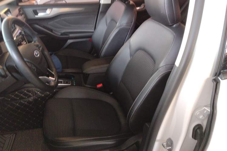 Used Ford Focus 2019 Sedan EcoBoost 180 Automatic Trend Edition