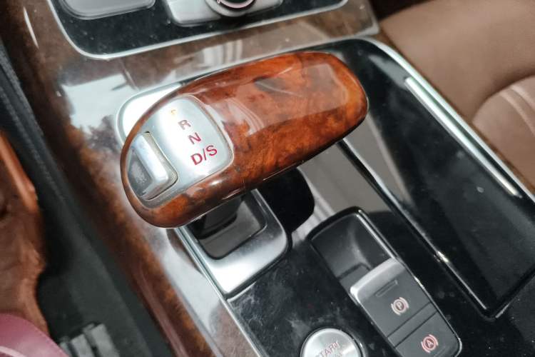 Used Audi A8 2014 A8L 45 TFSI quattro Luxury Model Gear Lever