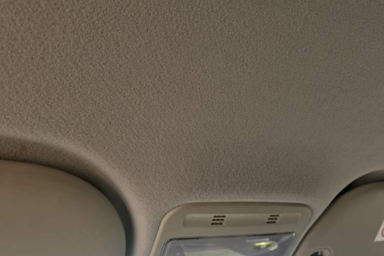 Used SOL E10X 2021 302 km Range Fashion Edition 31.4 kWh