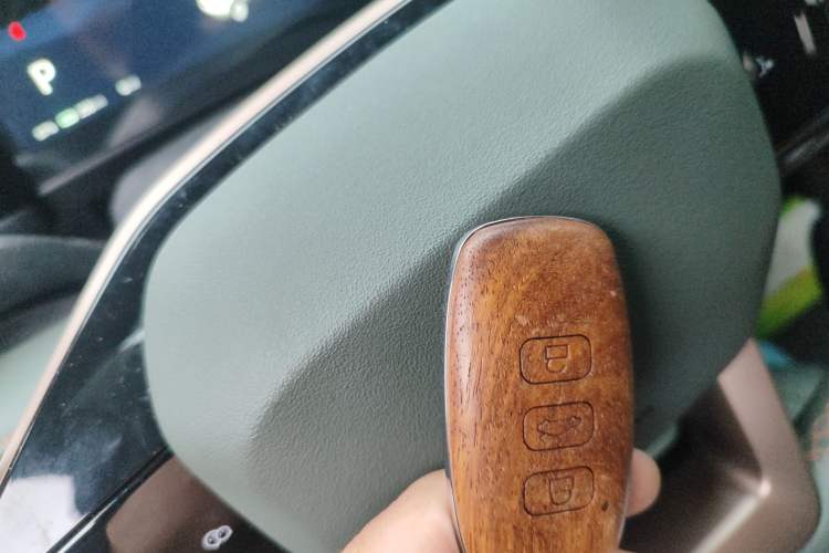 Used iCAR 03 2024 472km Four-Wheel Drive Long-Range Version Vehicle Key