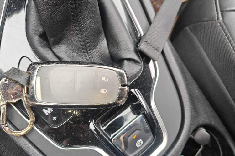 Used Jeep Cherokee 2020 2.0T Two-Wheel Drive Leading Edition Vehicle Key