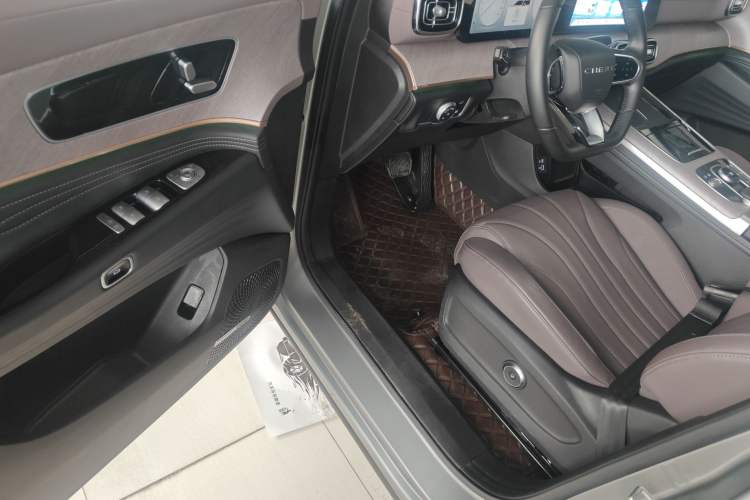 Used Chery Tiggo 9 C-DM 2025 1.5T 106KM Ultra-Comfort Edition 5 Seats Lithium-NMC Driver Seat