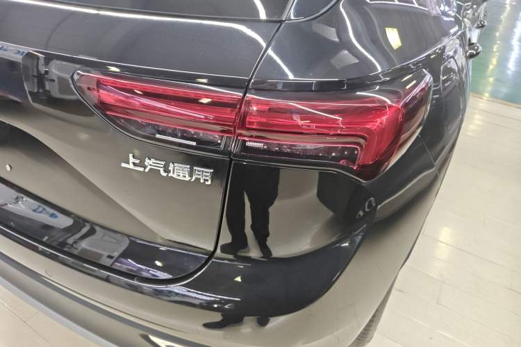 Used Buick Envision 2020 Encore S 652T Two-Wheel Drive Luxury Model