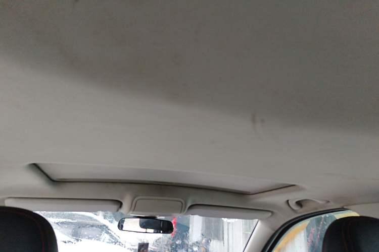 Used FAW Senya R7 2017 1.6L Automatic Smart Version Headliner