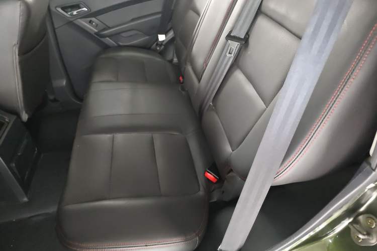 Used Leopaard Q6 2015 2.4L Manual 4x4 Excellence Edition Left Rear Seat