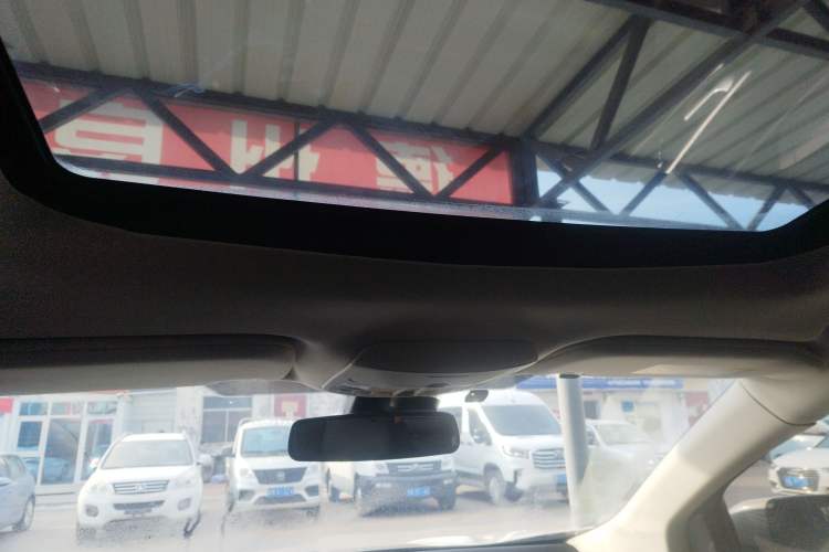 Used Ford Edge 2016 EcoBoost 245 Two-Wheel-Drive Titanium 7-Seater