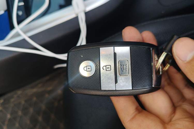 Used Kia Forte 2018 1.6L Automatic Value-Comfort Luxury Edition Vehicle Key