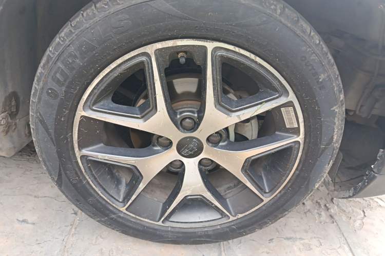 Used Geely Auto Vision S1 2019 Upgraded Model 1.5L CVT Luxury Version Right Front Wheel Hub