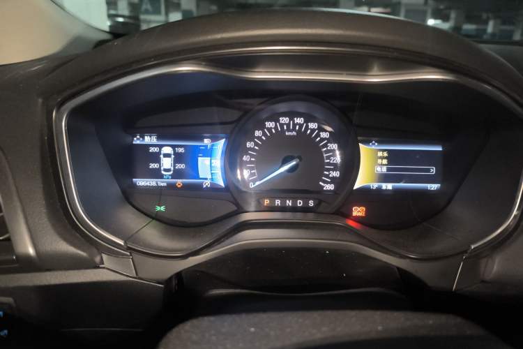 Used Ford Mondeo 2017 EcoBoost 180 Luxury Model
