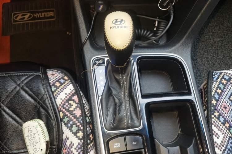 Used Hyundai Sonata Plug-in Hybrid 2018 2.0 PHE Smart Enjoyment Version China V Standard
