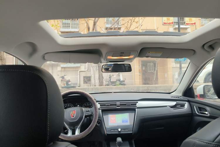 Used Roewe i5 2019 1.5L Automatic 4G Connected Linghao Edition Headliner