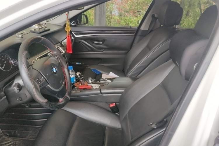 Used BMW 5 Series 2011 523Li Leading Model