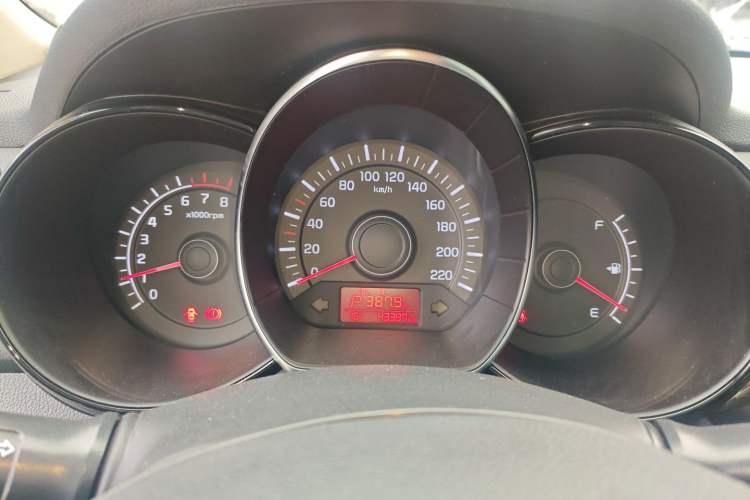 Used Kia K2 2015 Sedan 1.4L Automatic GLS