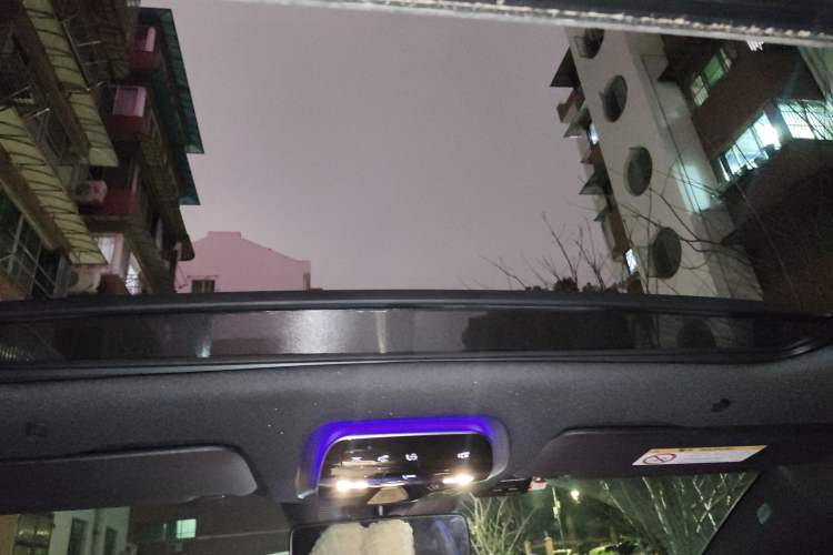 Used Mercedes-Benz EQE 2022 350 Pioneer Edition Headliner