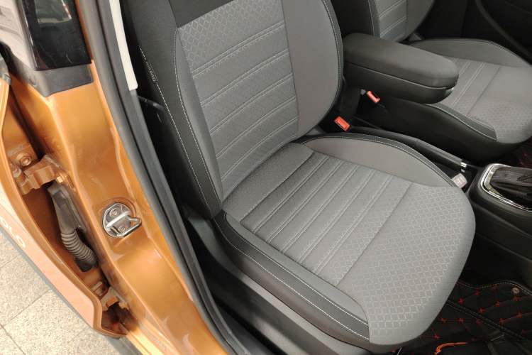 Used Volkswagen Polo 2018 1.5L Cross Polo Automatic