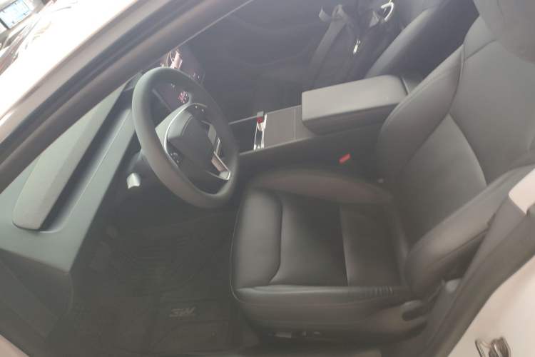 Used Tesla Model 3 2023 Long-Range All-Wheel-Drive Version