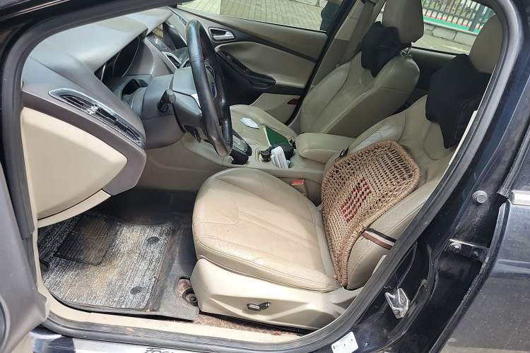 Used Ford Focus 2012 Sedan 1.6L Automatic Prestige Model Left Front Seat