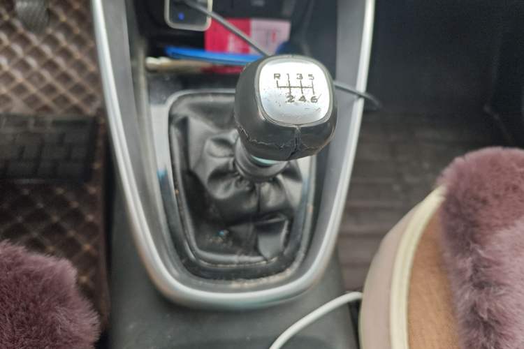 Used Baojun 510 2017 1.5L Manual Fashion Model
