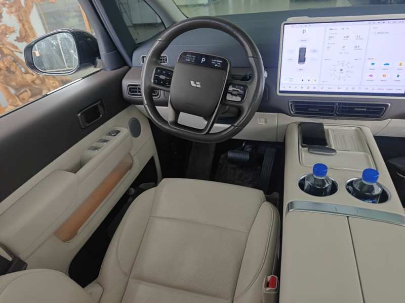 Used Li Auto MEGA 2024 Ultra Model — 10