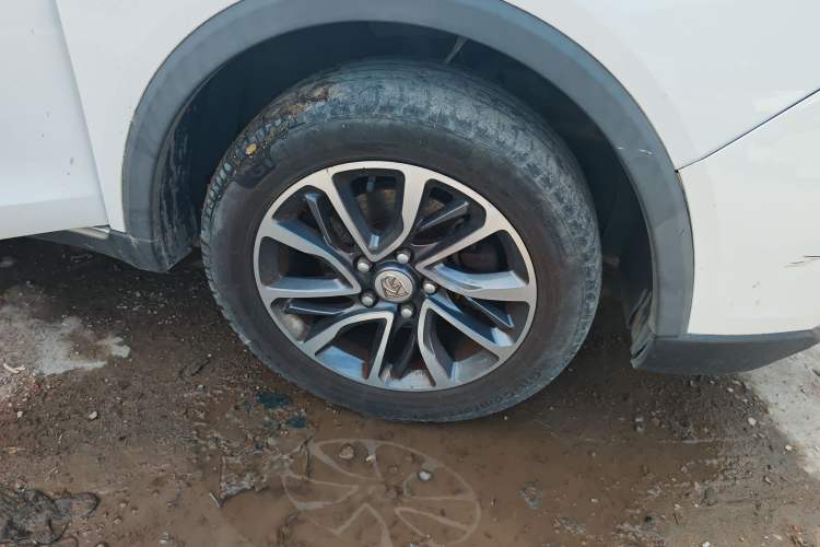 Used Baojun 730 2019 1.5T CVT Fashion Model 7 Seats China VI Emission Standard
