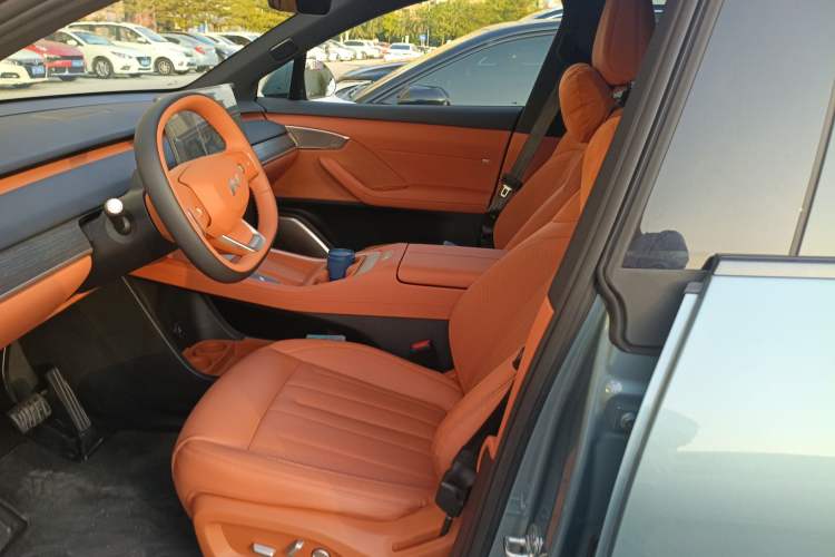 Used ONVO L60 2024 60 kWh Rear-Drive Version
