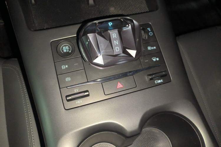 Used BYD Qin PLUS 2025 DM-i Smart Drive 55KM Leading Model