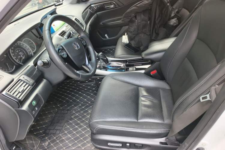 Used Honda Accord 2016 2.0L Luxury Edition