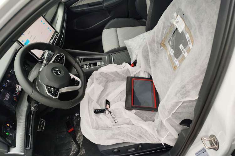 Used Volkswagen Golf 2025 300TSI R-Line
