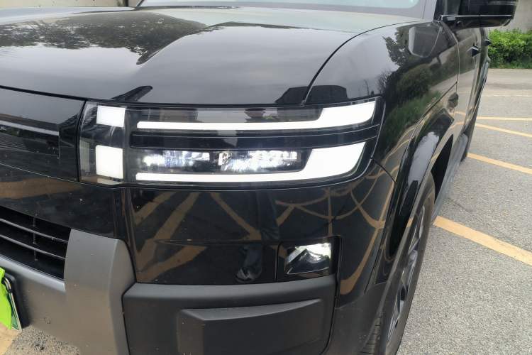 Used Formula Leopard Tai 7 2025 Model 200 km Two-Wheel Drive Max Edition
