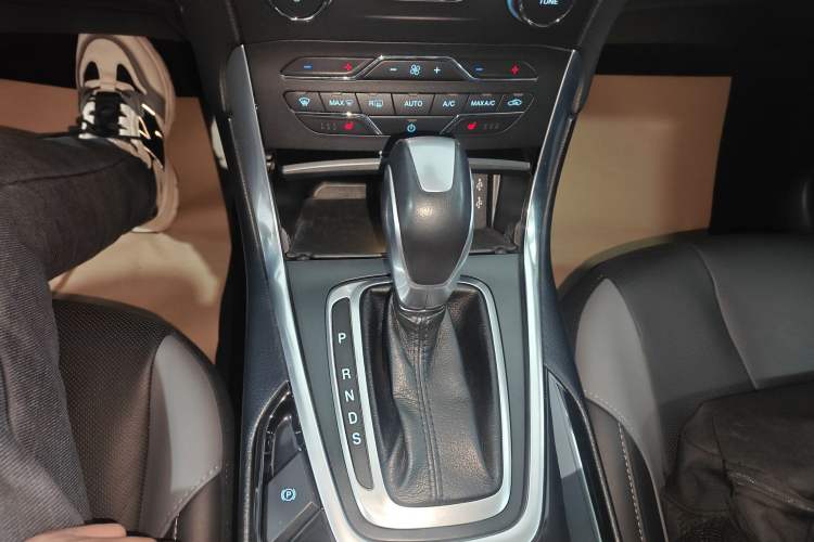 Used Ford Edge 2017 EcoBoost 245 Four-Wheel Drive Sporty 7-Seater