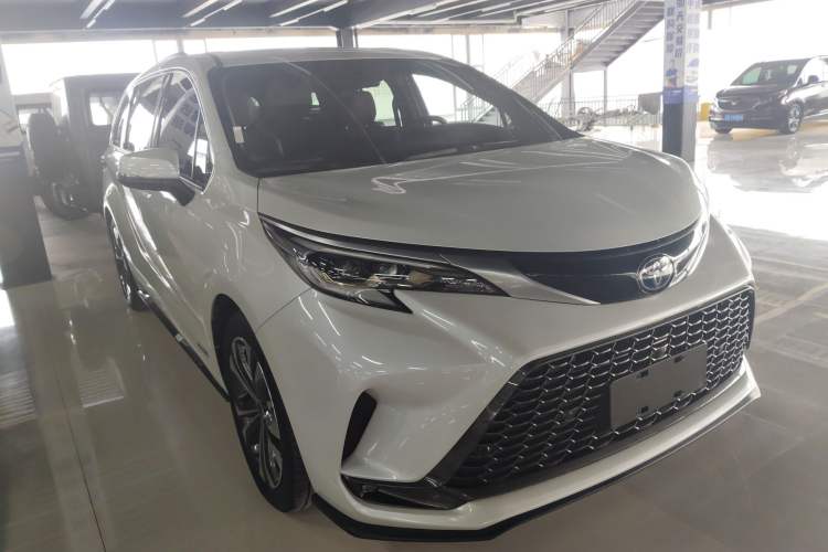 Used Toyota Granvia 2022 2.5L Hybrid Flagship Edition