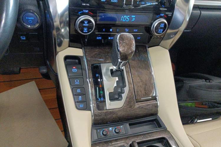 Used Toyota Vellfire 2021 Crown Dual-Engine 2.5L HV Prestige Edition