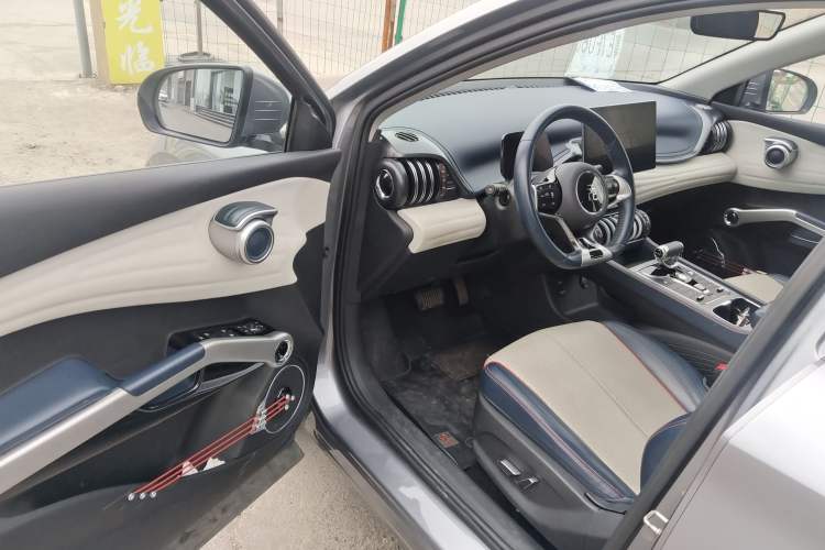 Used BYD Yuan PLUS 2022 510 km Flagship Version Driver Seat