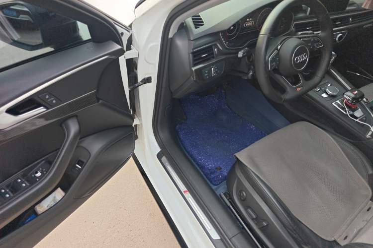 Used Audi A4L 2019 40 TFSI Fashion Edition China VI Emission Standard