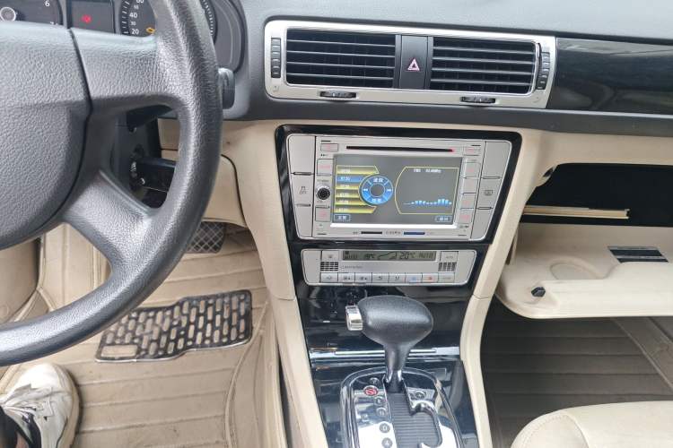 Used Volkswagen Passat 2011 1.8T Automatic Luxury Model
