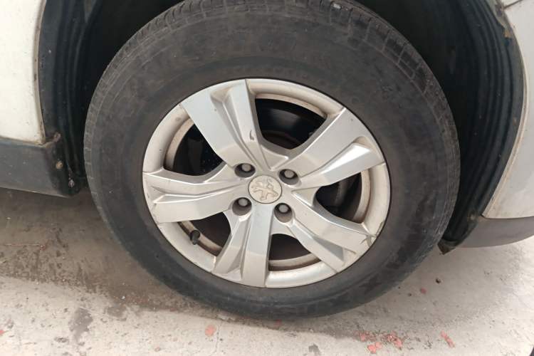 Used Peugeot 2008 2014 1.6L Manual Trend Edition
