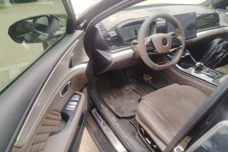 Used BYD Han 2024 EV Glory Edition 506KM Front-Wheel-Drive Premium Model
