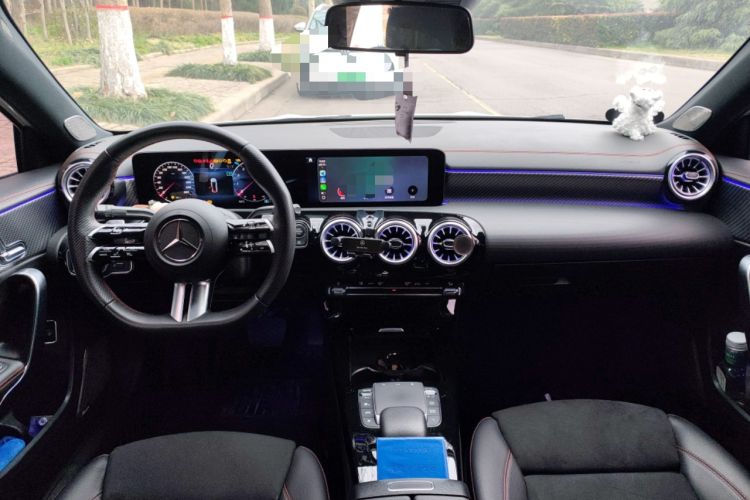 Used Mercedes-Benz A-Class 2022 Revised Version A 200 L Sport Sedan Fashionable Style