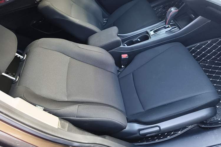 Used Honda Jade 2017 1.8L Automatic Classic Edition 5 seats