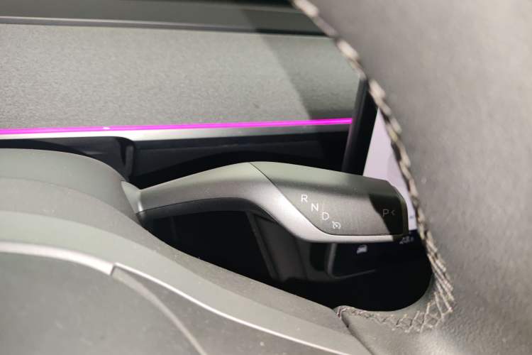 Used Tesla Model Y 2023 Long-Range All-Wheel-Drive Version