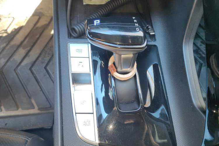 Used Hyundai Elantra 2022 1.5L CVT LUX Prestige Edition