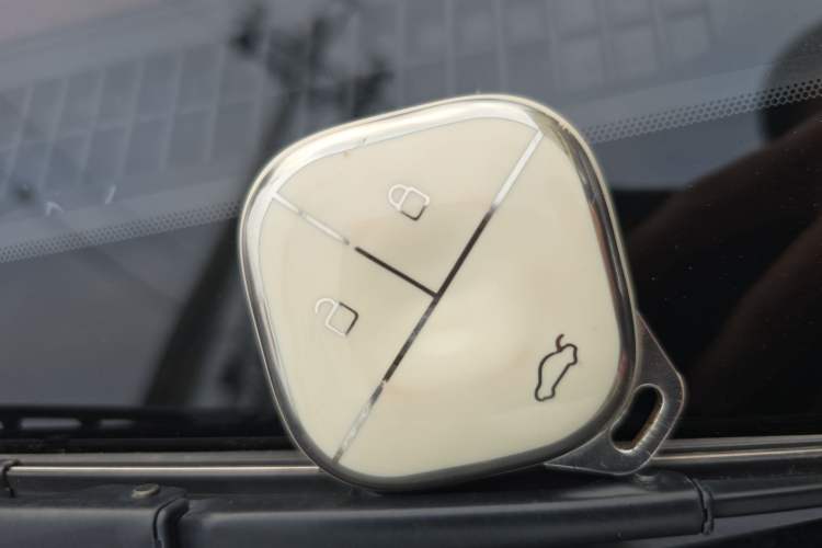 Used Wuling Bingo 2024 333 km Enjoyment Version Vehicle Key