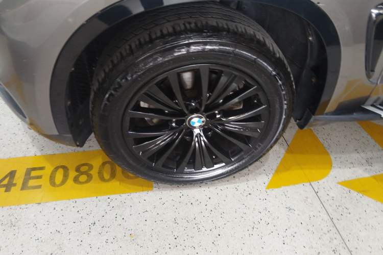 Used BMW X5 2017 xDrive28i
